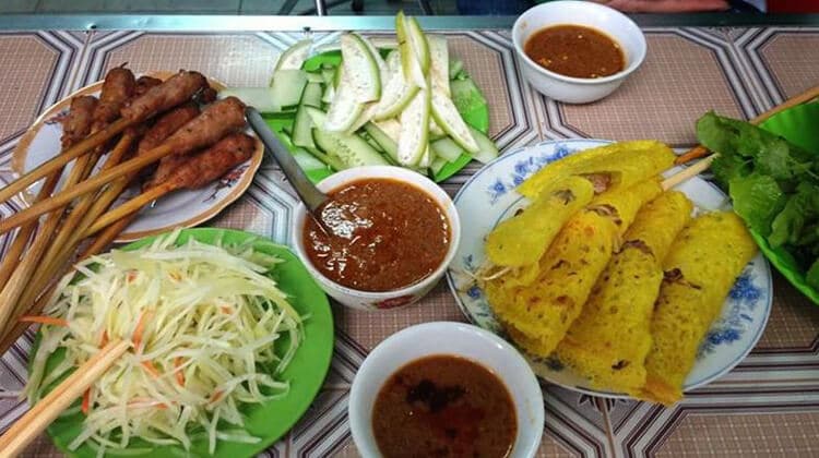 Bánh xèo nem lụi là đặc sản đà nẵng