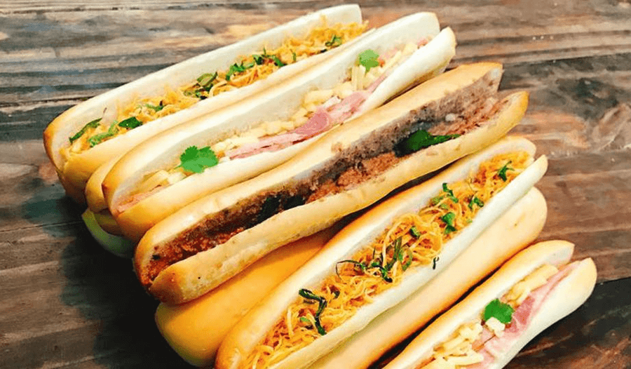 Bánh mì que đà nẵng 